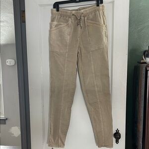 Maurices women’s  Beige Cargo Pants